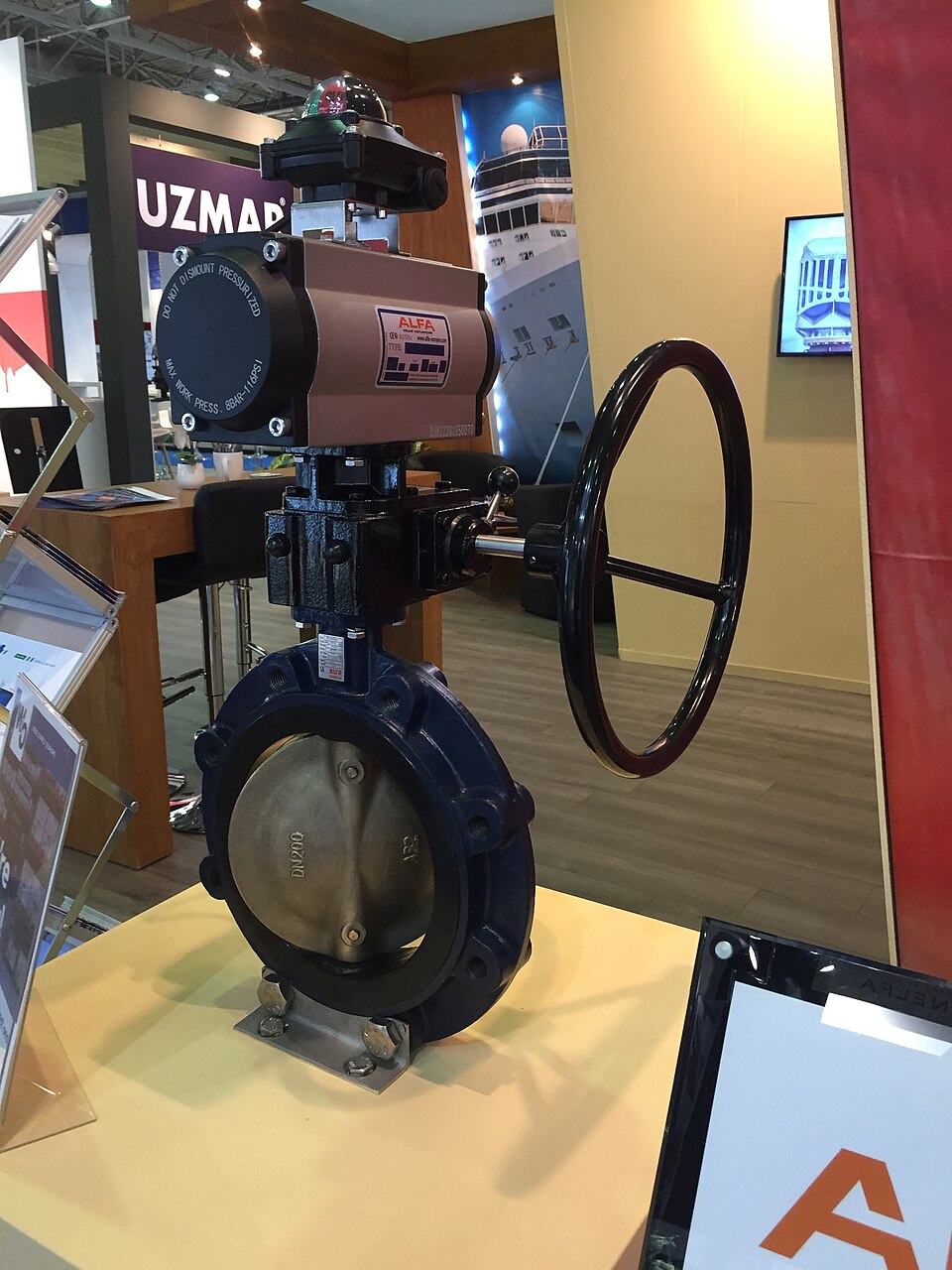 Затвор чугунный дисковый DN120 ручной